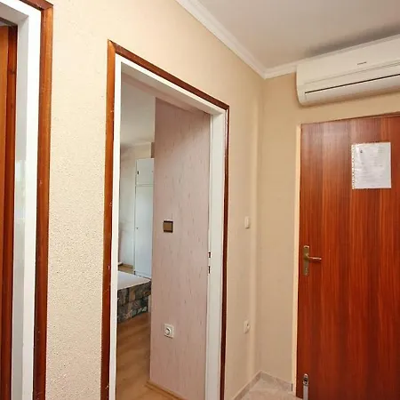 Appartement By The Sea - Gornja, Rab - 5053 Supetarska Draga