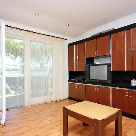 Apartment By The Sea - Gornja, Rab - 5053